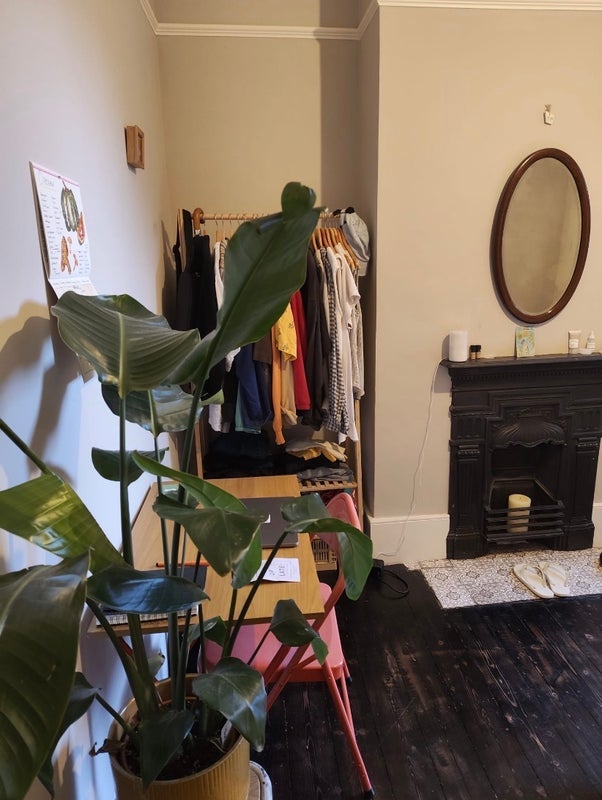 Room Boyne Road in Greater London