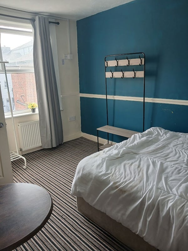 Room Ribble Road in Blackpool