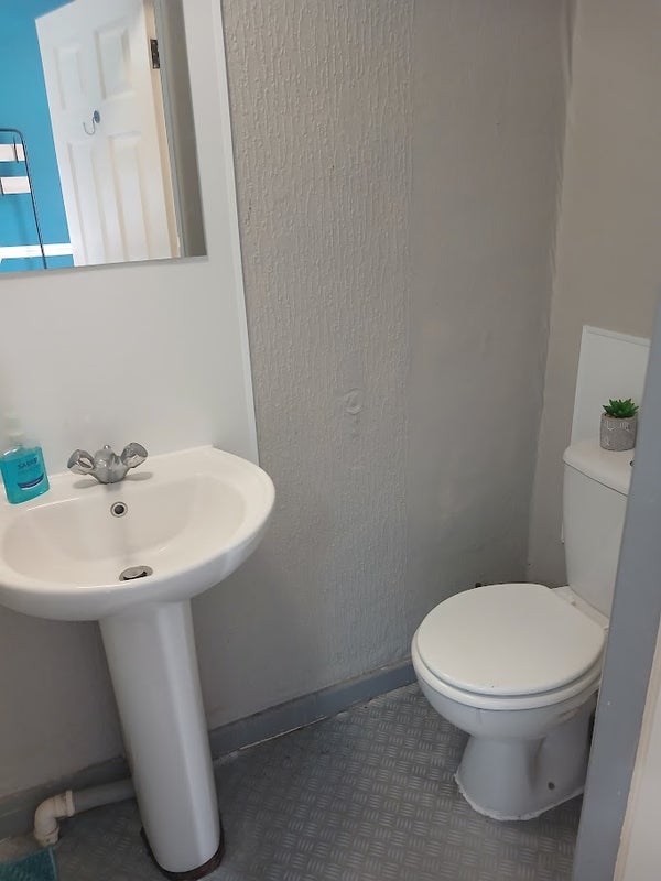 Room Ribble Road in Blackpool