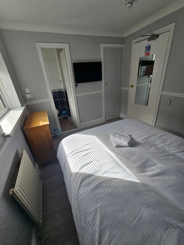 Room Ribble Road in Blackpool