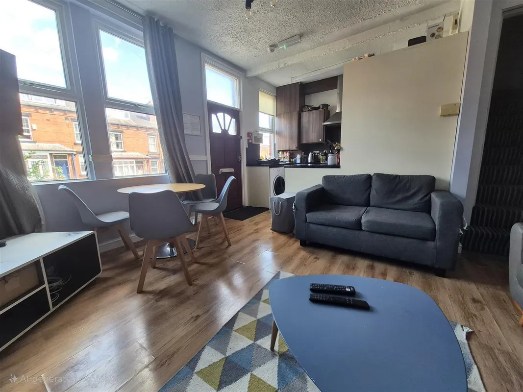 Flat Beechwood Mount in Leeds
