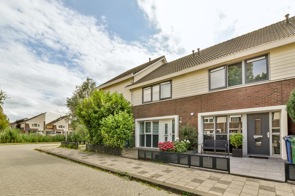 Tussenwoning te huur: Willem Kloosstraat 18, Almere