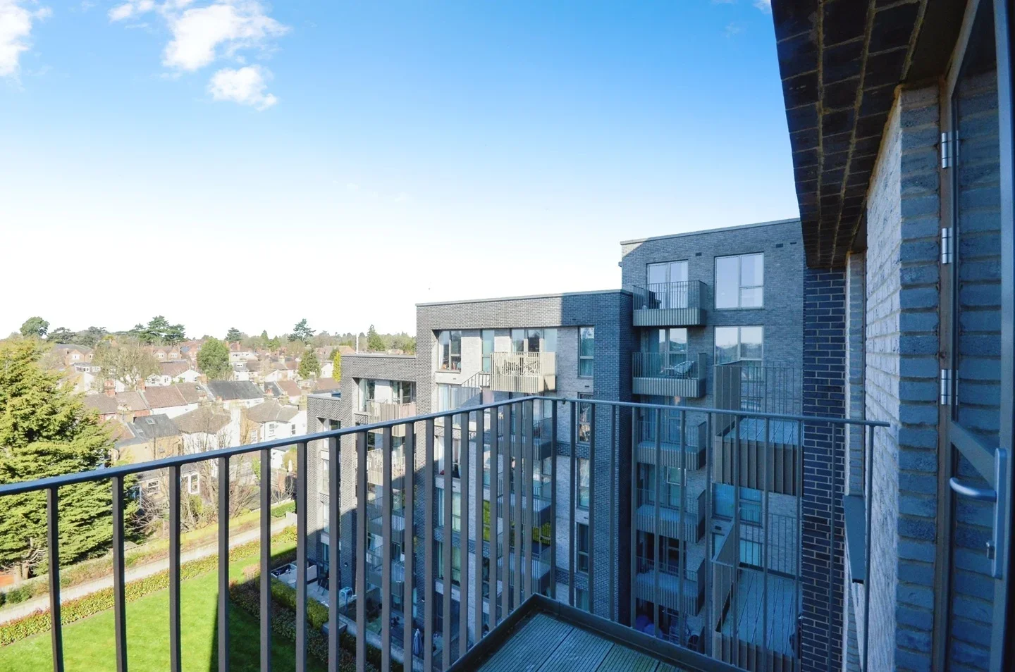Flat West Street in Watford