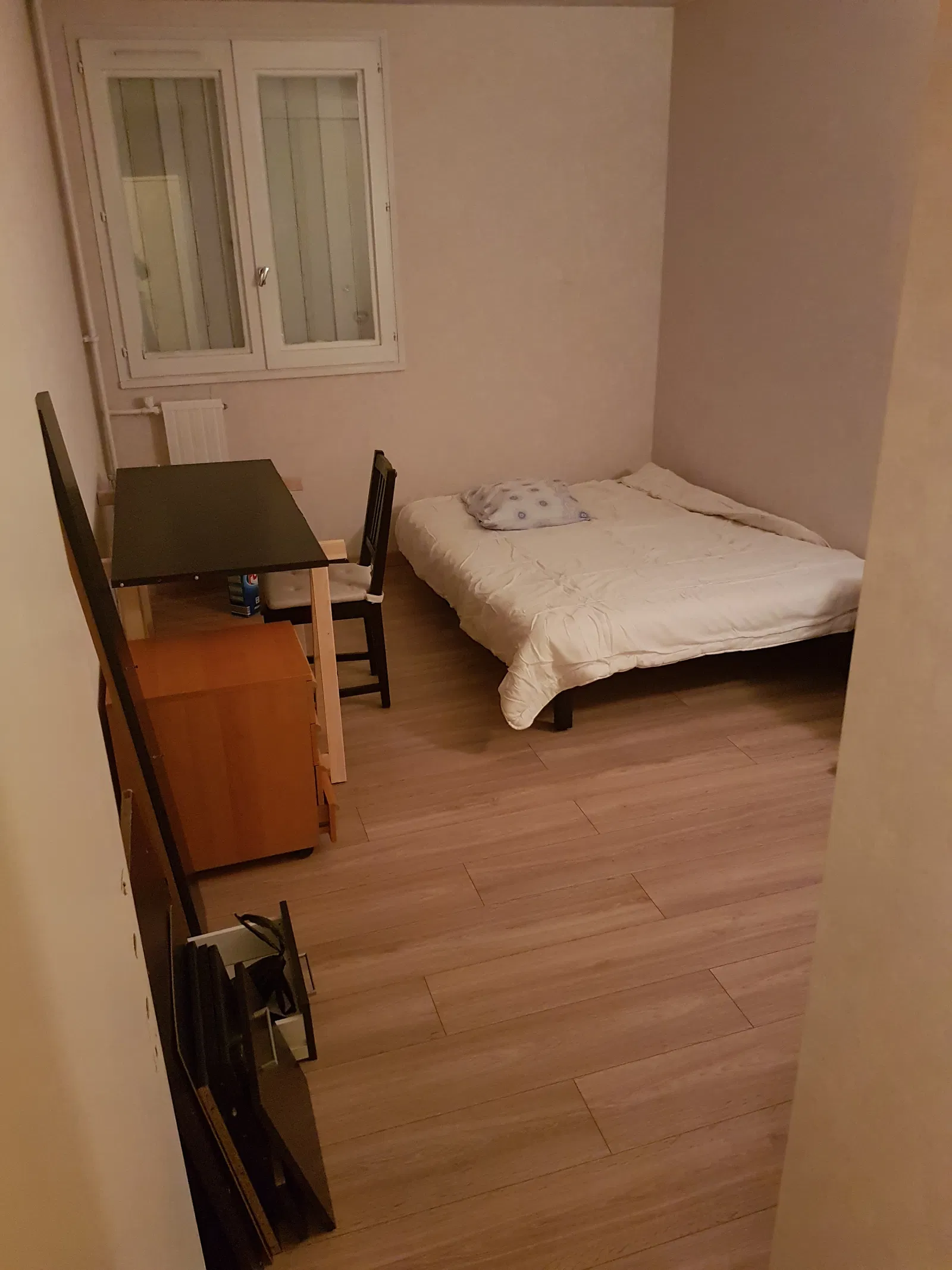 Chambre Rue du Ménil à Asnières-sur-Seine