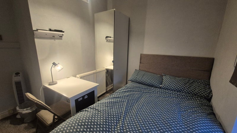 Room Gorse Street in Trafford