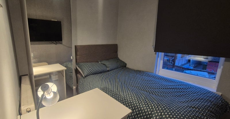 Room Gorse Street in Trafford