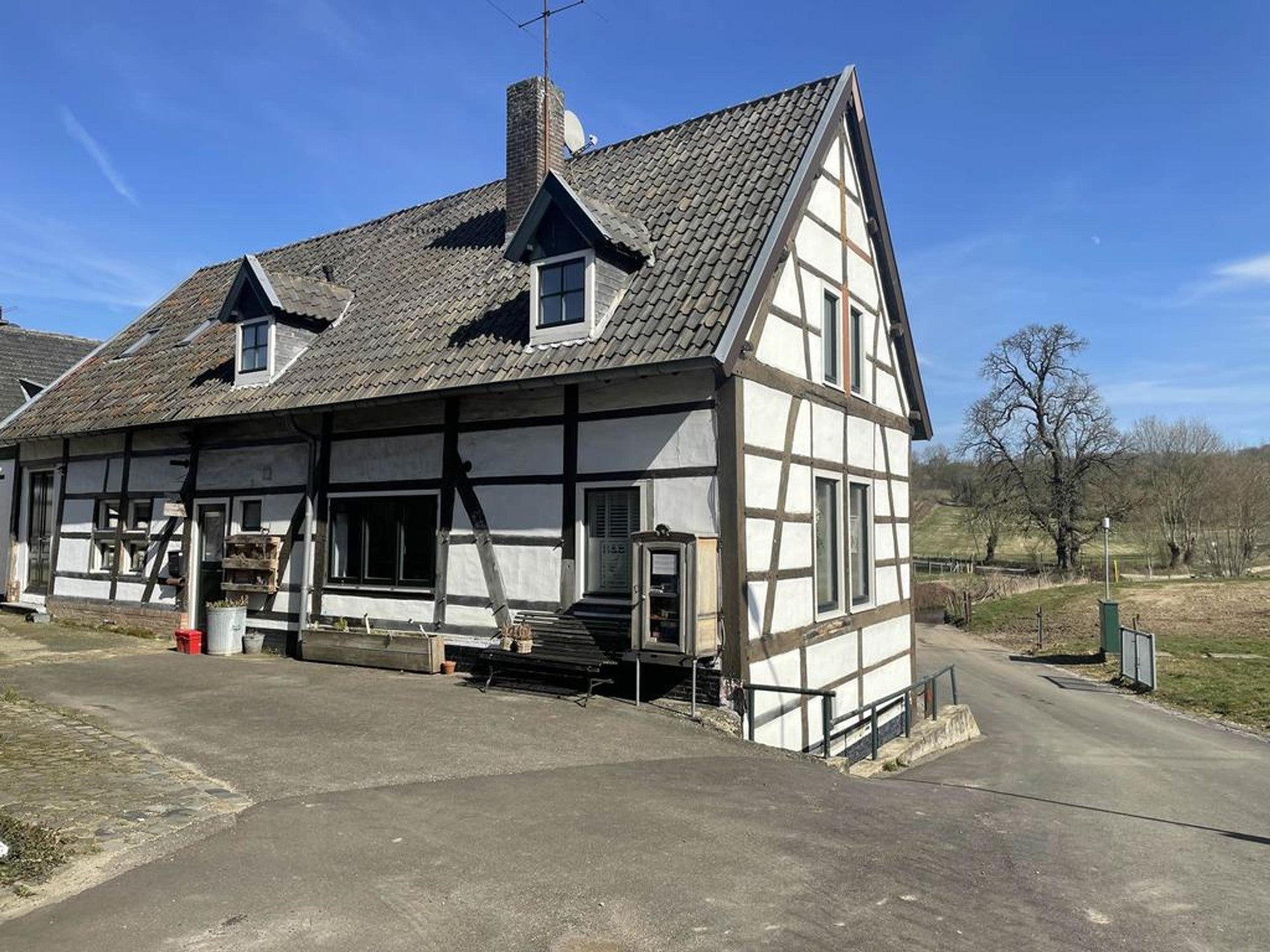 Huis Mamelis 29 in Lemiers