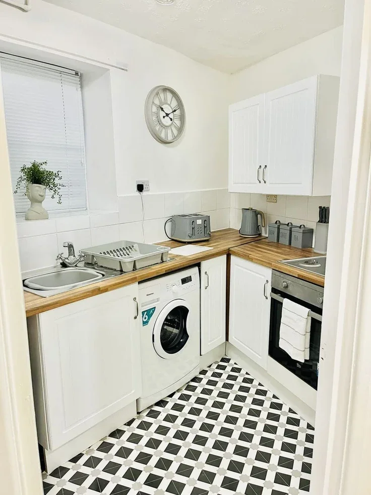 Flat Palmerston Road in Portsmouth