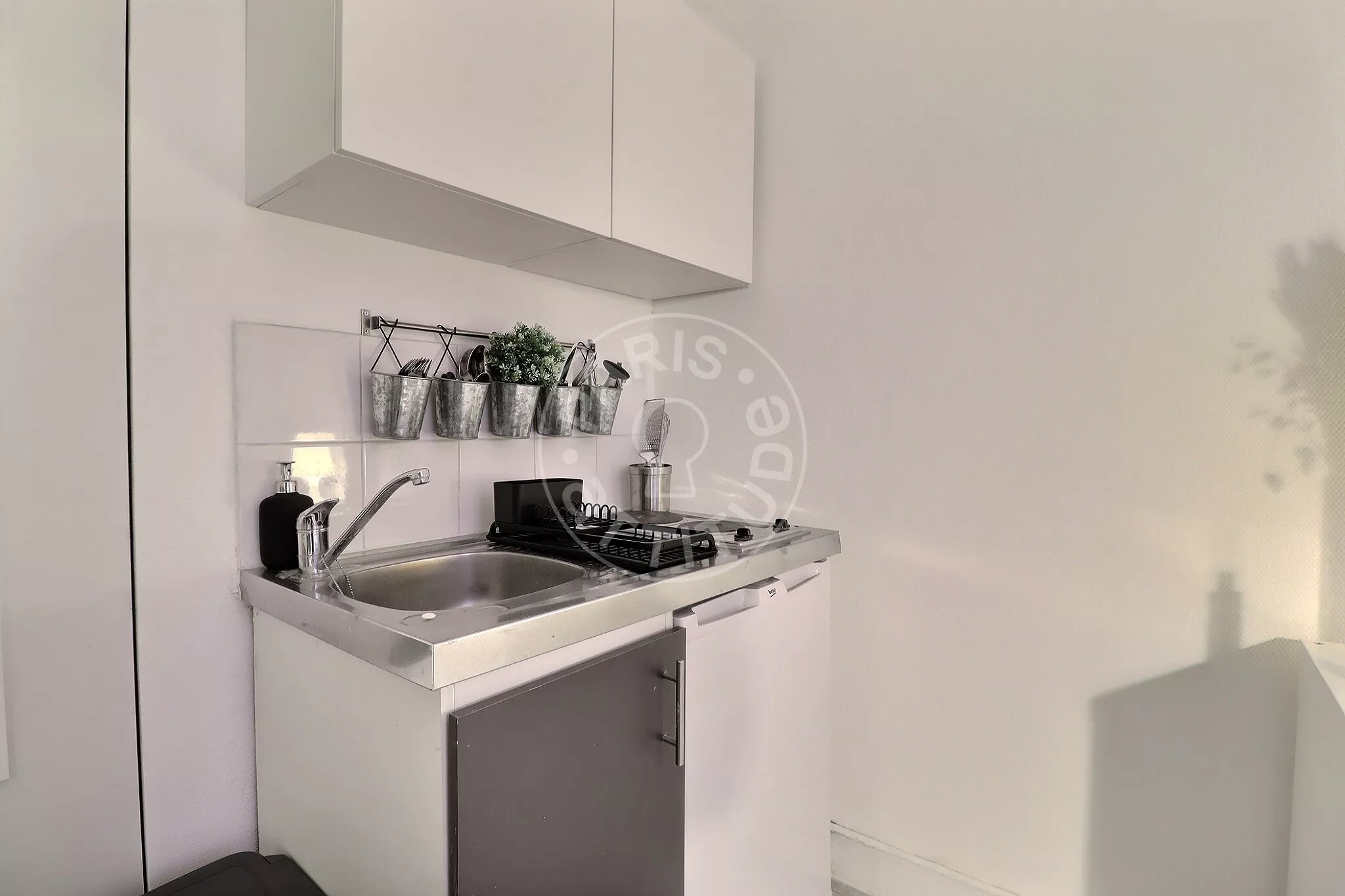 Flat Rue Louis Rouquier in Levallois-Perret
