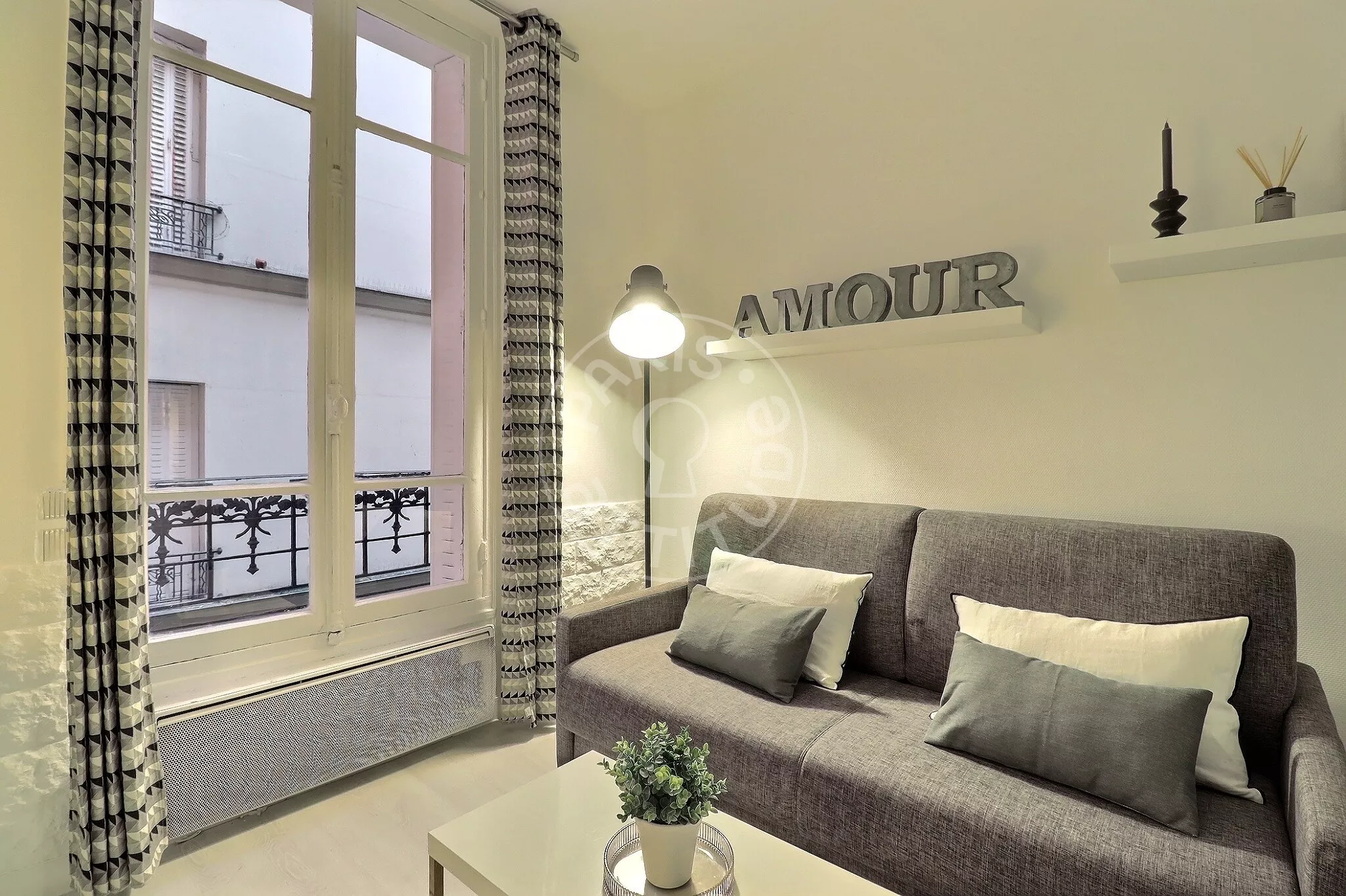 Flat Rue Louis Rouquier in Levallois-Perret