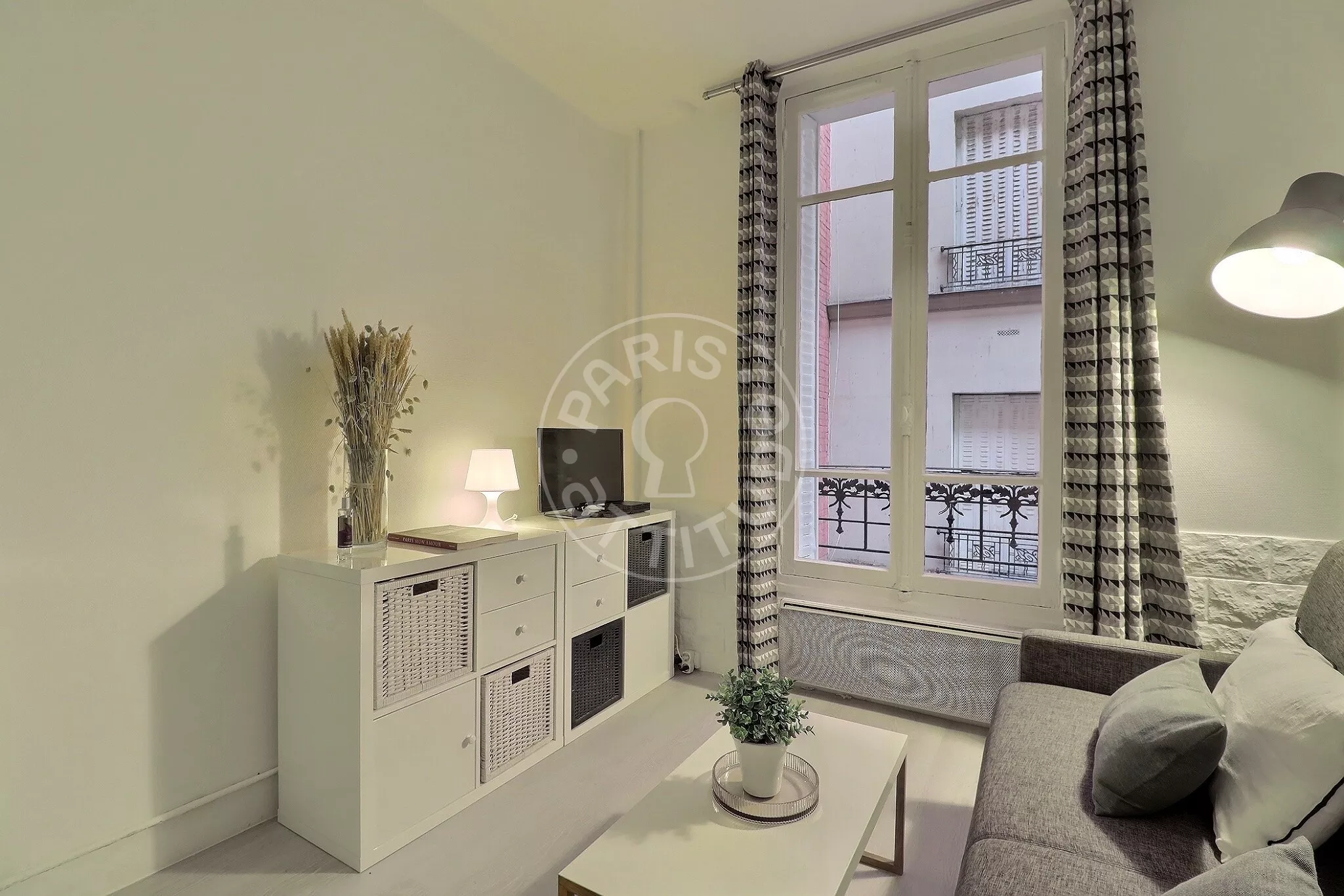 Flat Rue Louis Rouquier in Levallois-Perret