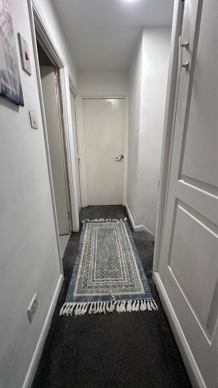Room Woodvale Avenue in Greater London