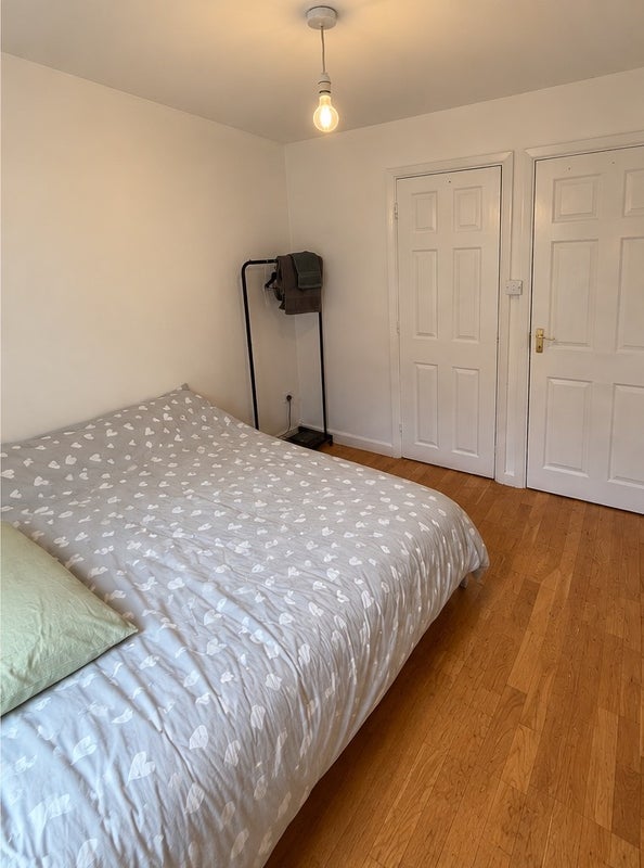 Room Woodvale Avenue in Greater London
