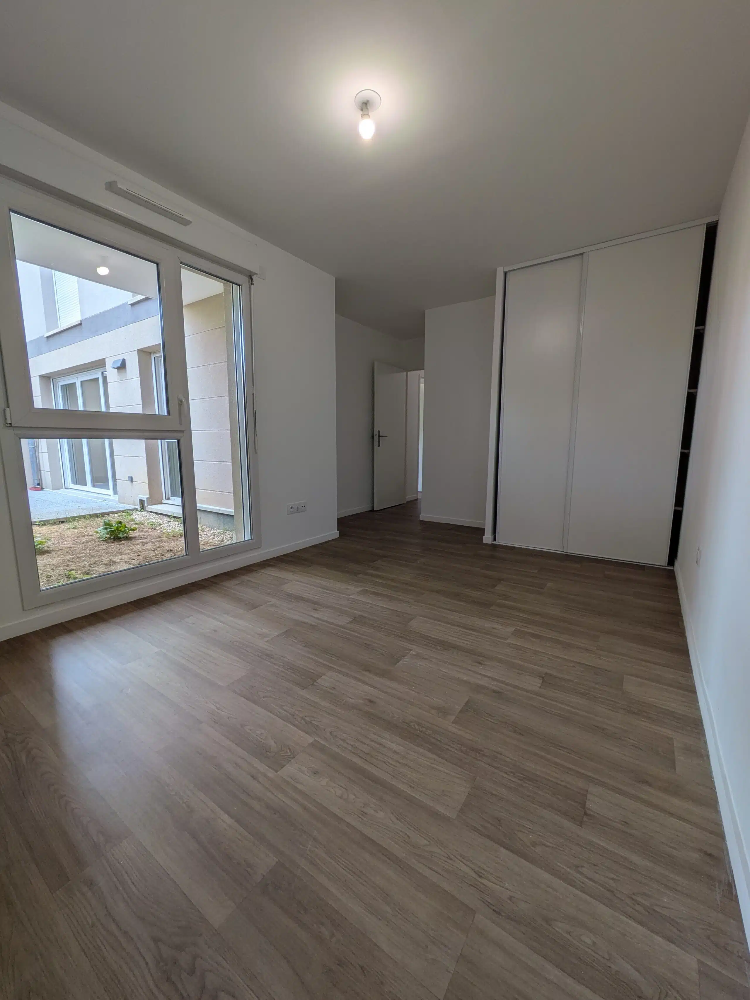 Flat Rue de la Fosse aux Anglais in Dammarie-les-Lys