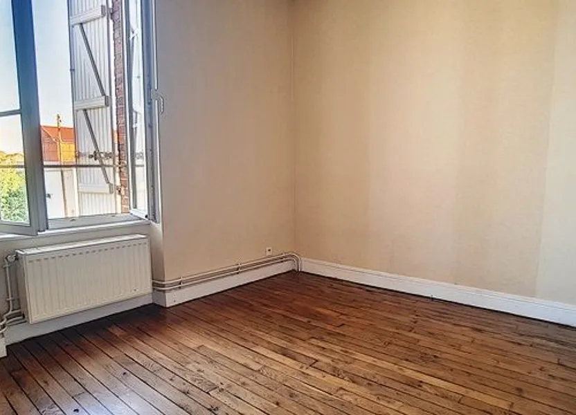Flat Rue des Franchises in Toury