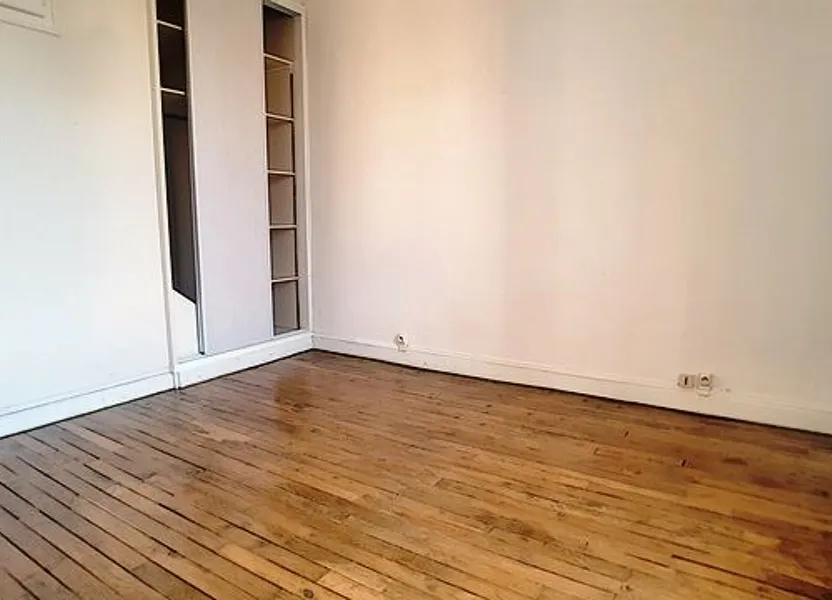 Flat Rue des Franchises in Toury