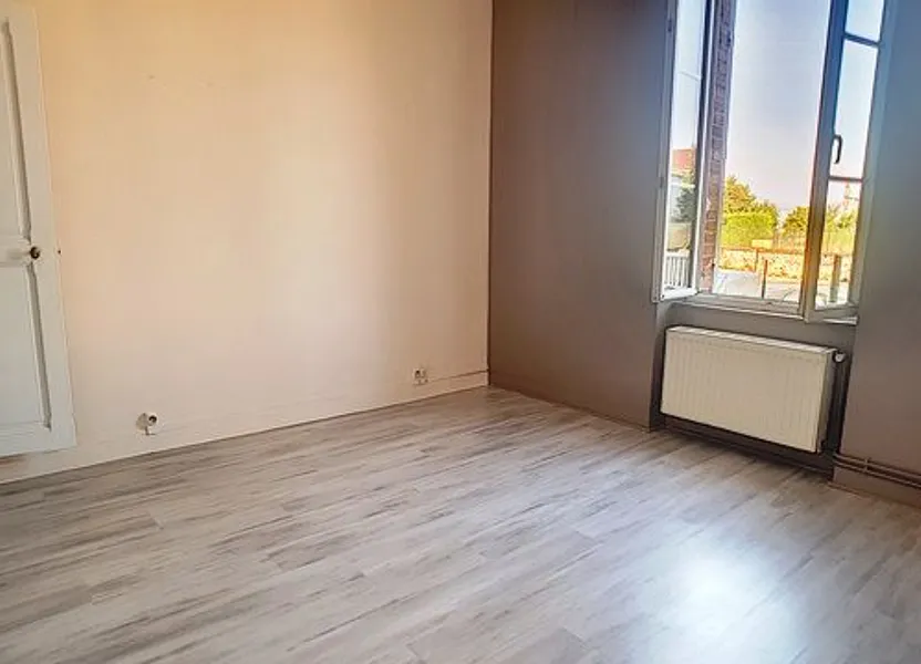 Flat Rue des Franchises in Toury