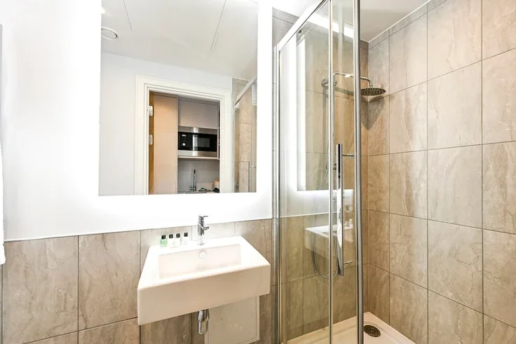 Flat The Broadway in Greater London