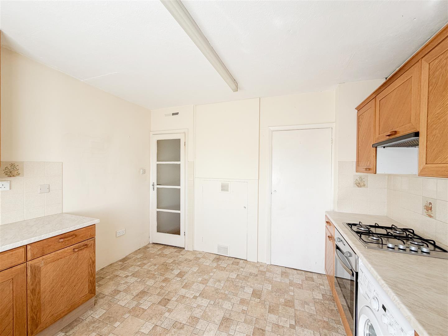 Flat Sutherland Avenue in Rother