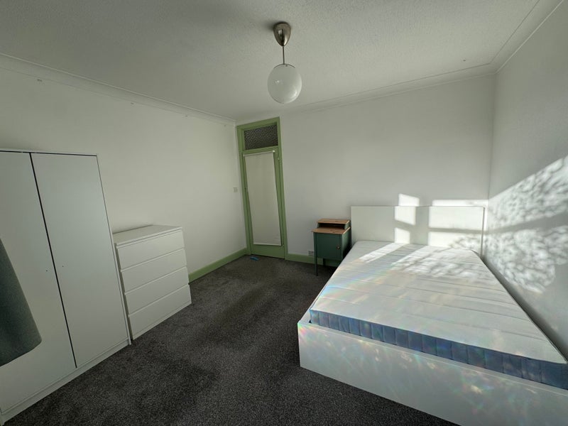 Room Ibbett Road in Bournemouth