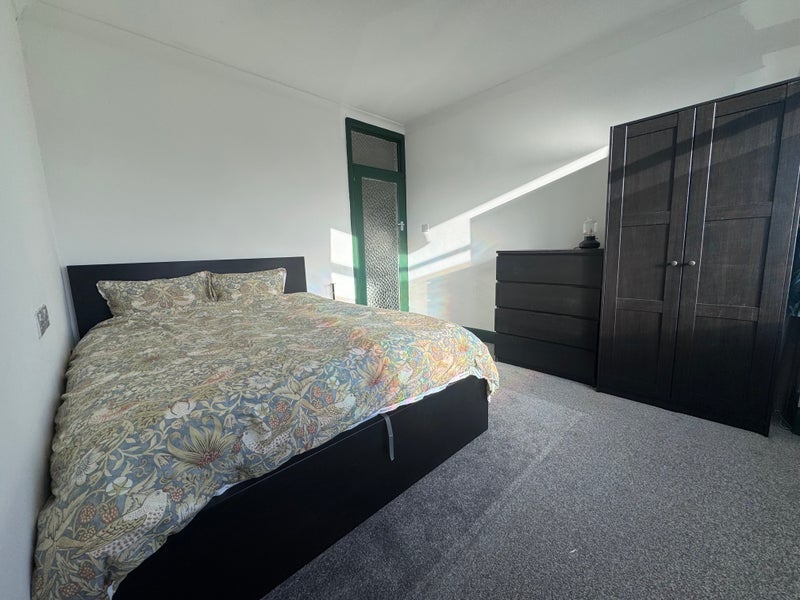Room Ibbett Road in Bournemouth