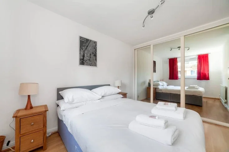 Flat Peterstow Close in Greater London