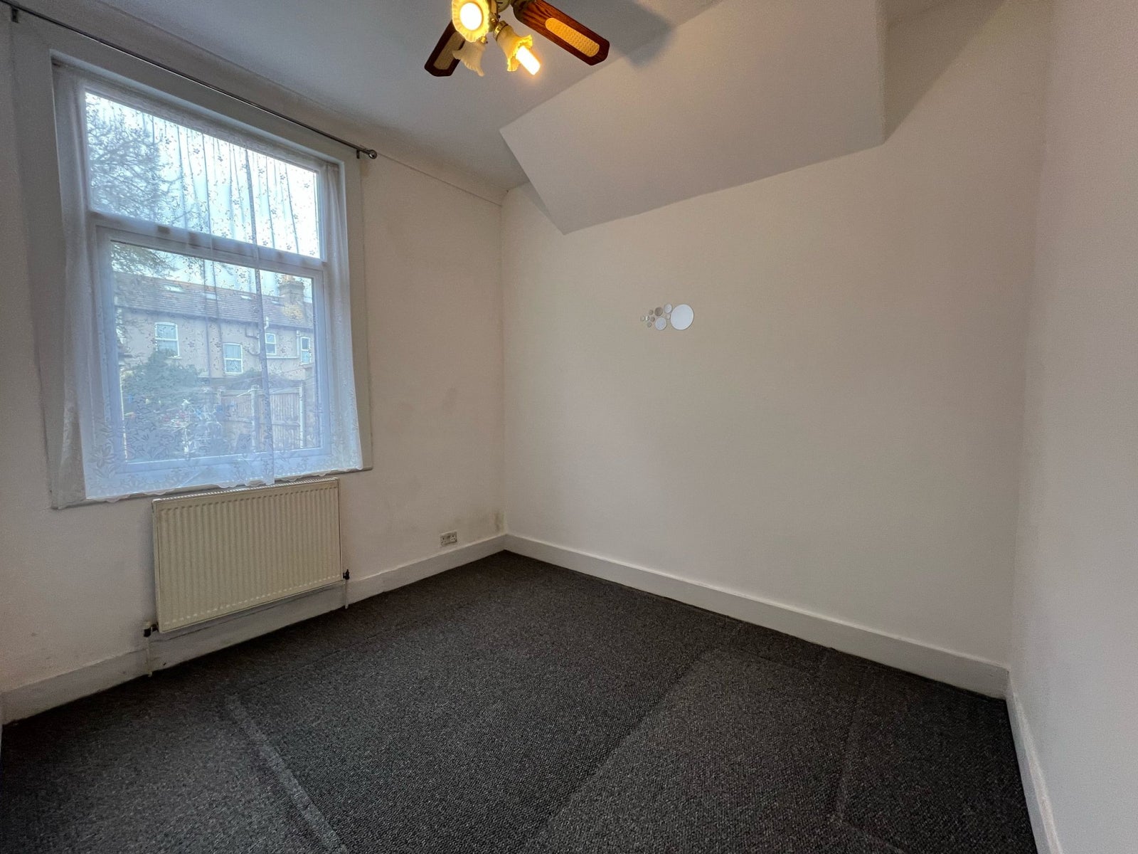 Flat Melbourne Road in Greater London