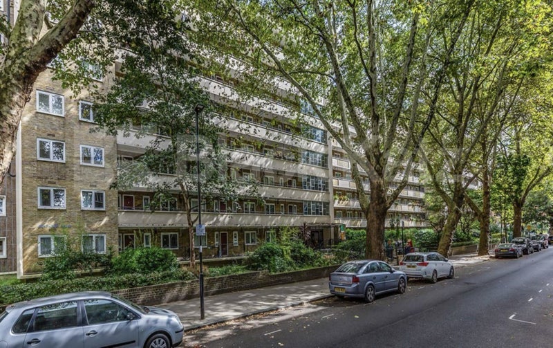 Flat Compton Street in Greater London