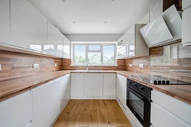 Flat Carters Hill Close in Greater London