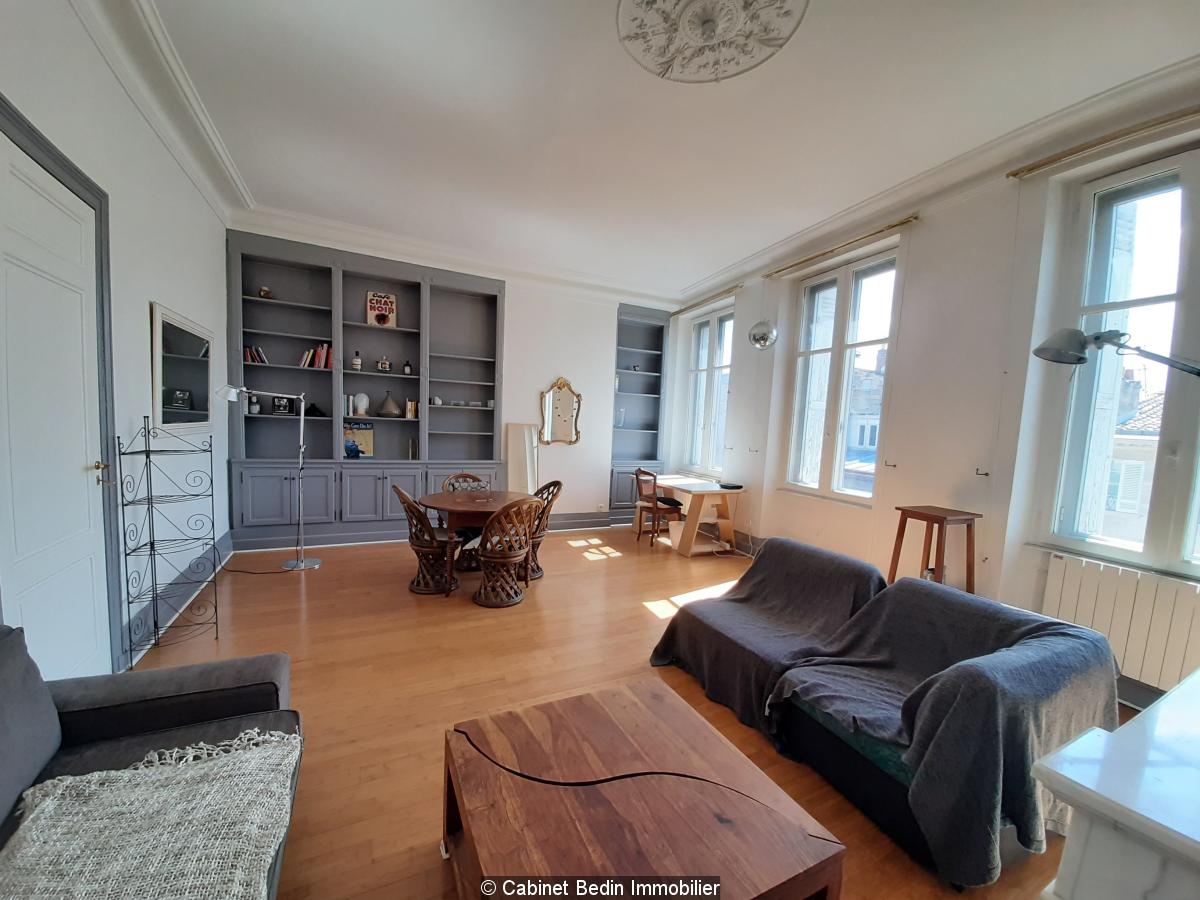 Flat Rue du Docteur Albert Barraud in Bordeaux
