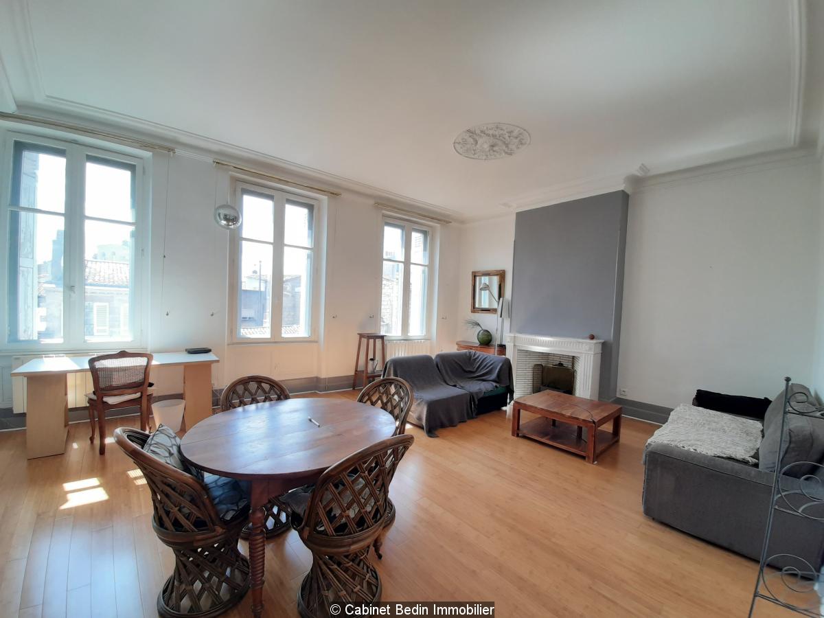 Flat Rue du Docteur Albert Barraud in Bordeaux