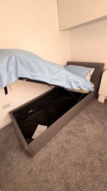Room Greystoke Avenue in Bristol