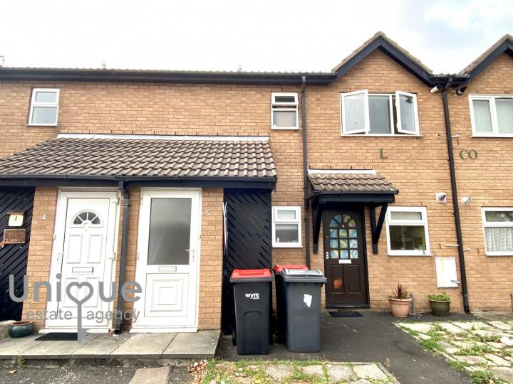 Flat Belvedere Road in Borough of Wyre