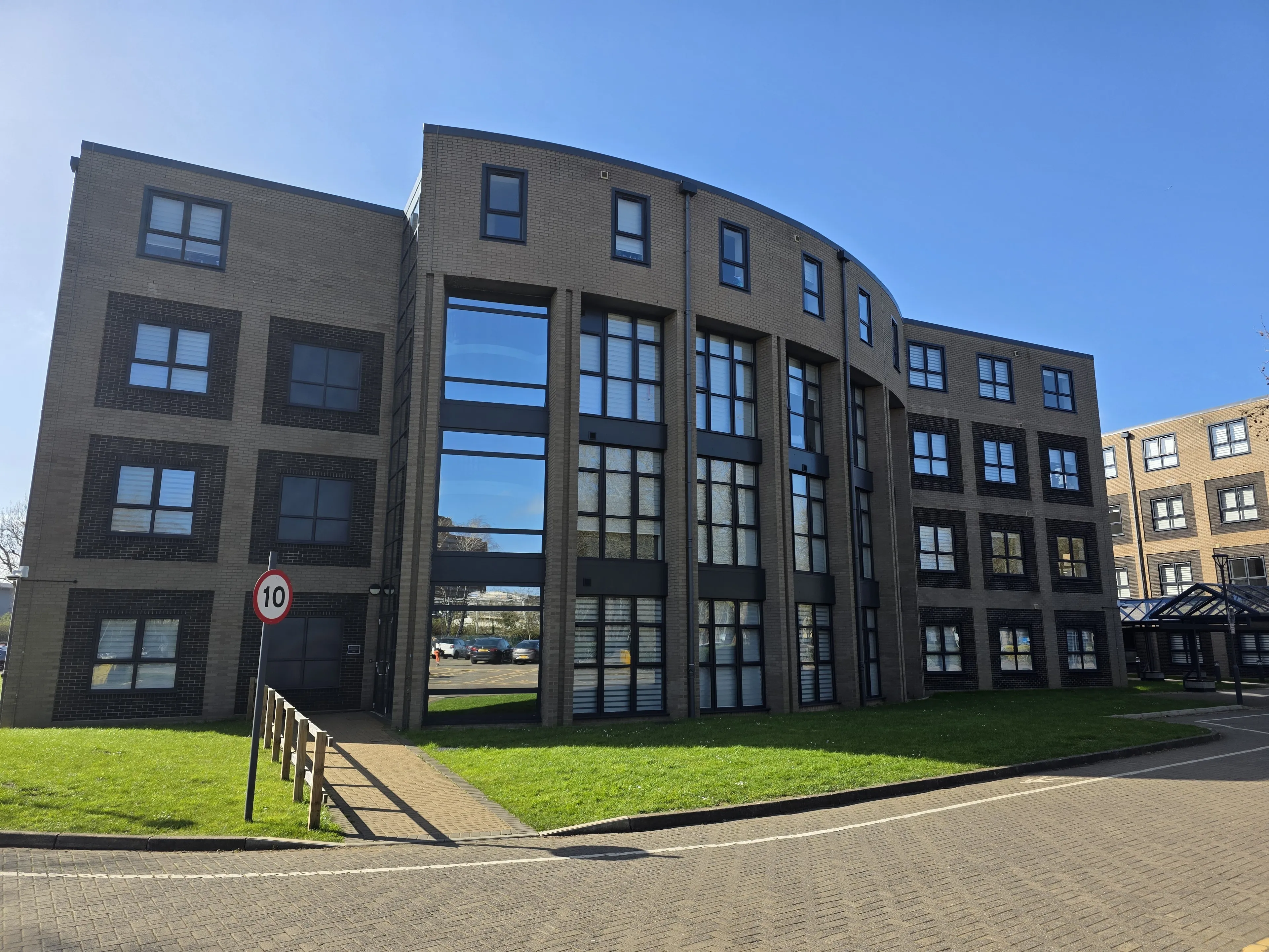 Flat North Star Avenue in Swindon