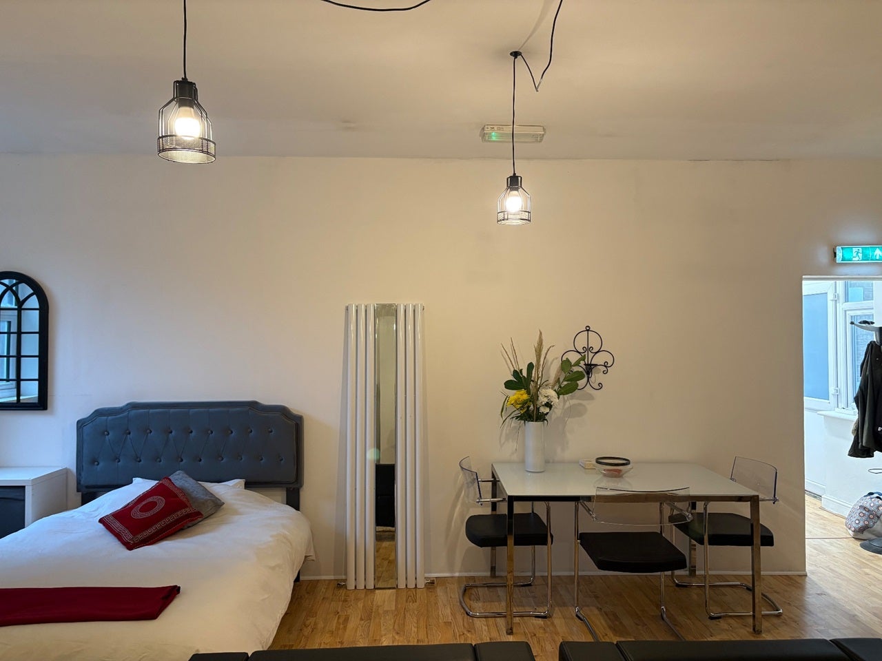 Room Fieldgate Street in Greater London