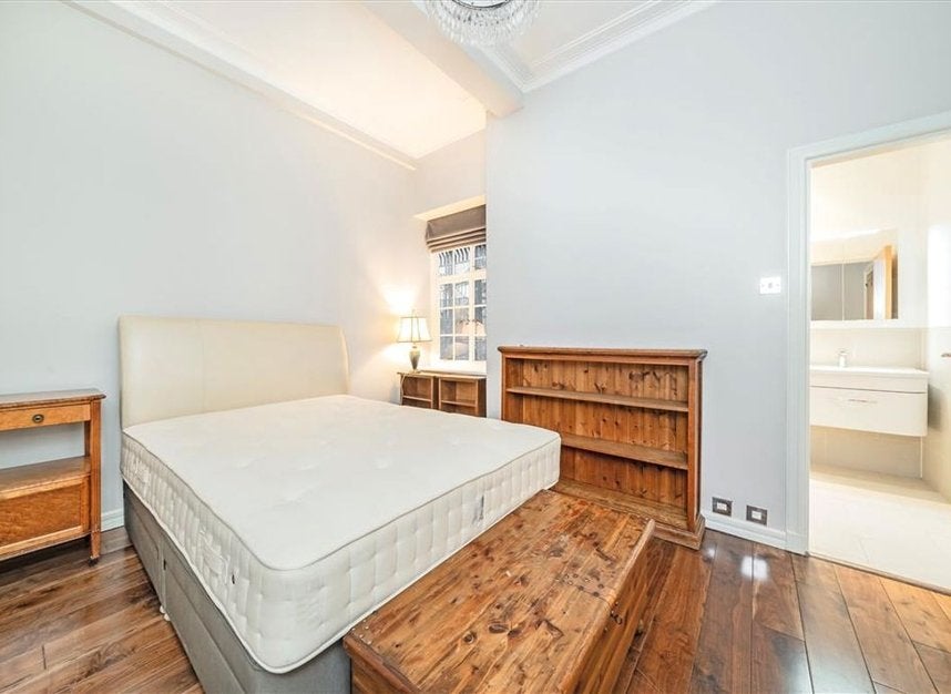 Flat Devonshire Street in City of Westminster