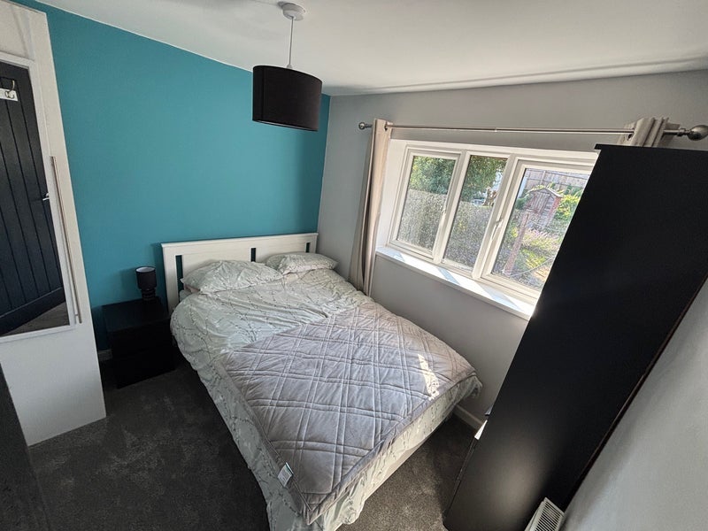 Room Caer Castell Place in Cardiff