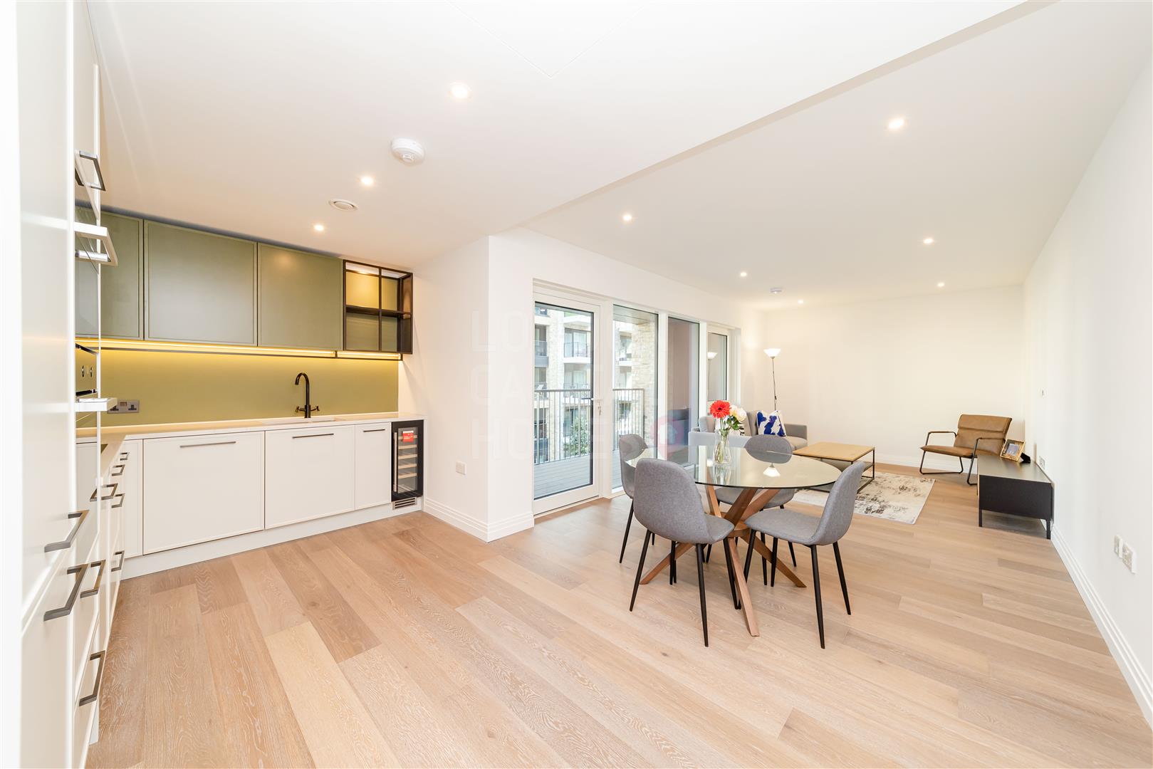 Flat Lockgate Close in London