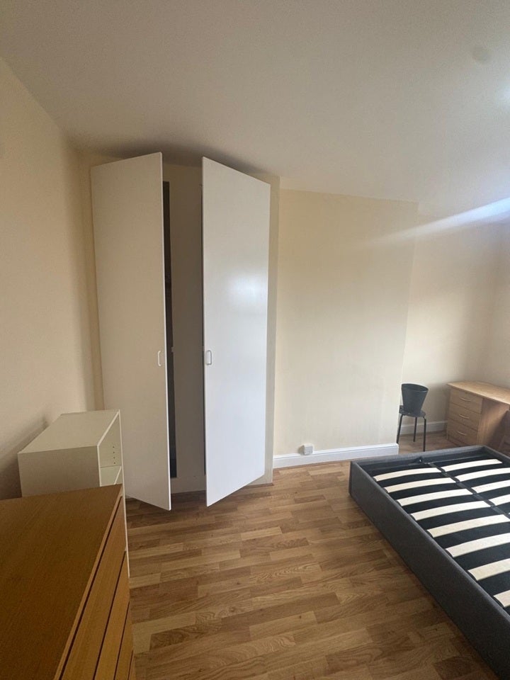 Room Green Lanes in Greater London