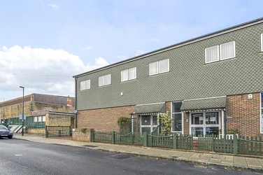 Flat Stanstead Road in Greater London