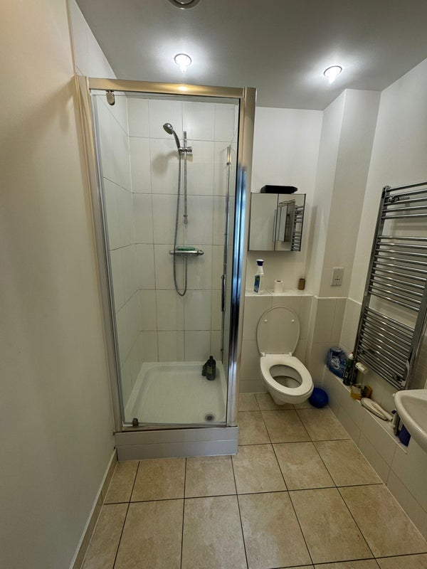 Room Salton Square in Greater London