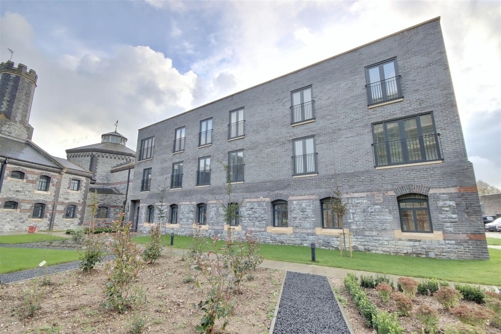 Flat Bowler Court in Portsmouth