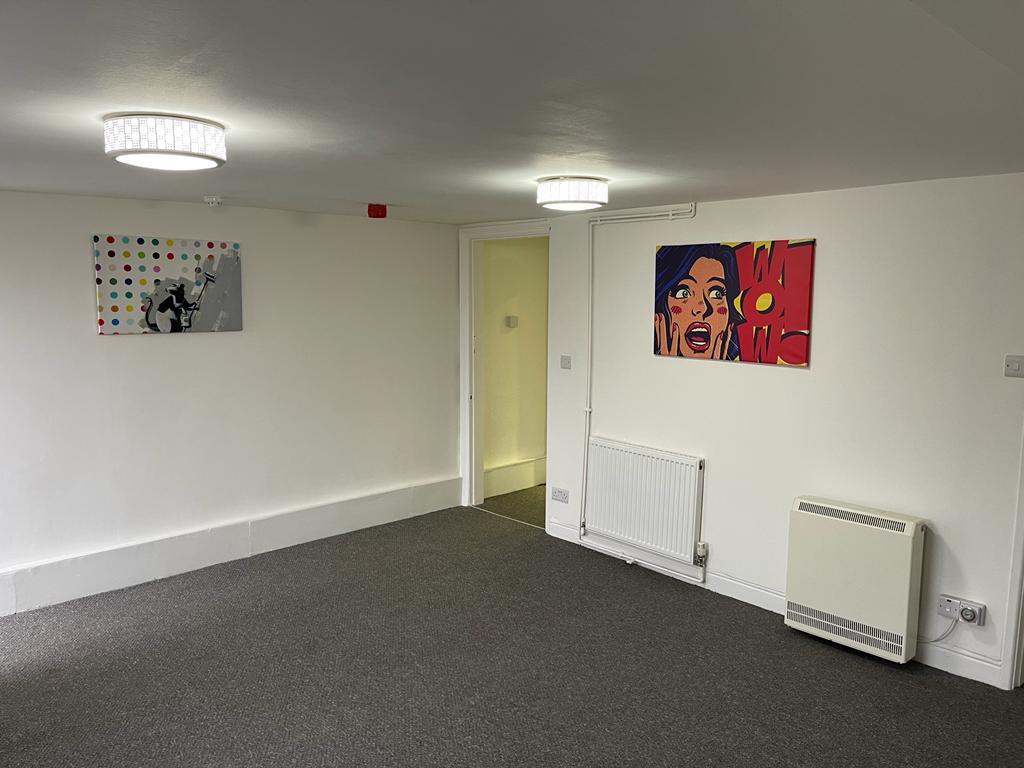 Flat Austhorpe Road in Leeds