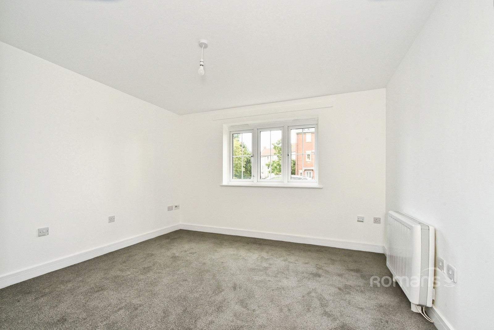 Flat Torun Way in Blunsdon St Andrew