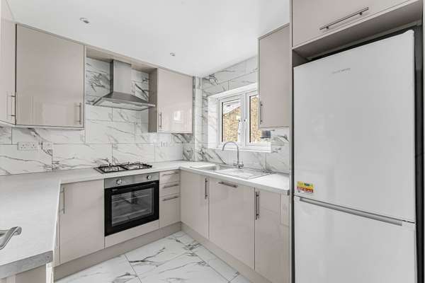 Flat Burdett Road in Greater London