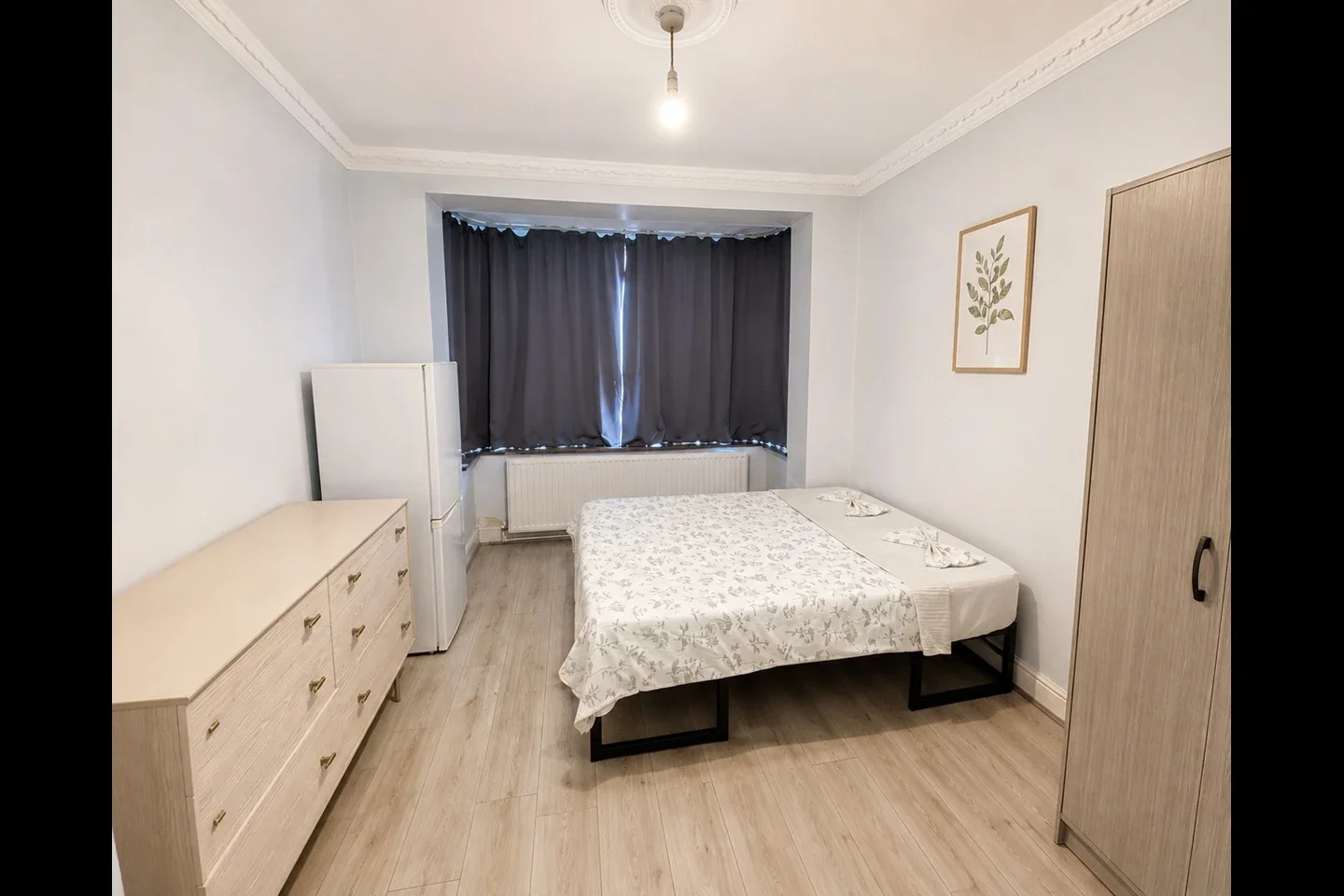 Room Arragon Road in Greater London