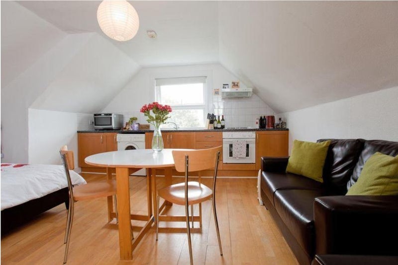 Room Fellows Road in Greater London