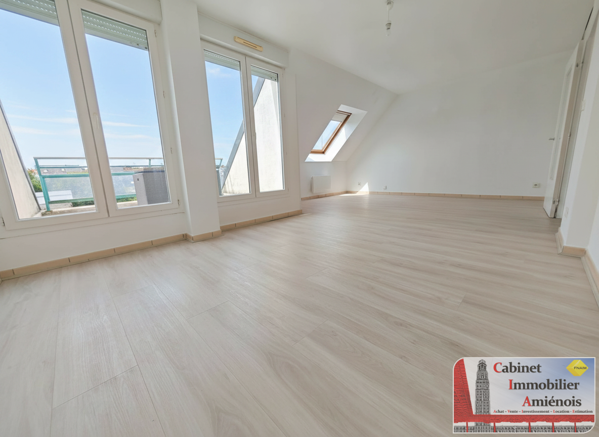 Flat Rue Dom Bouquet in Amiens