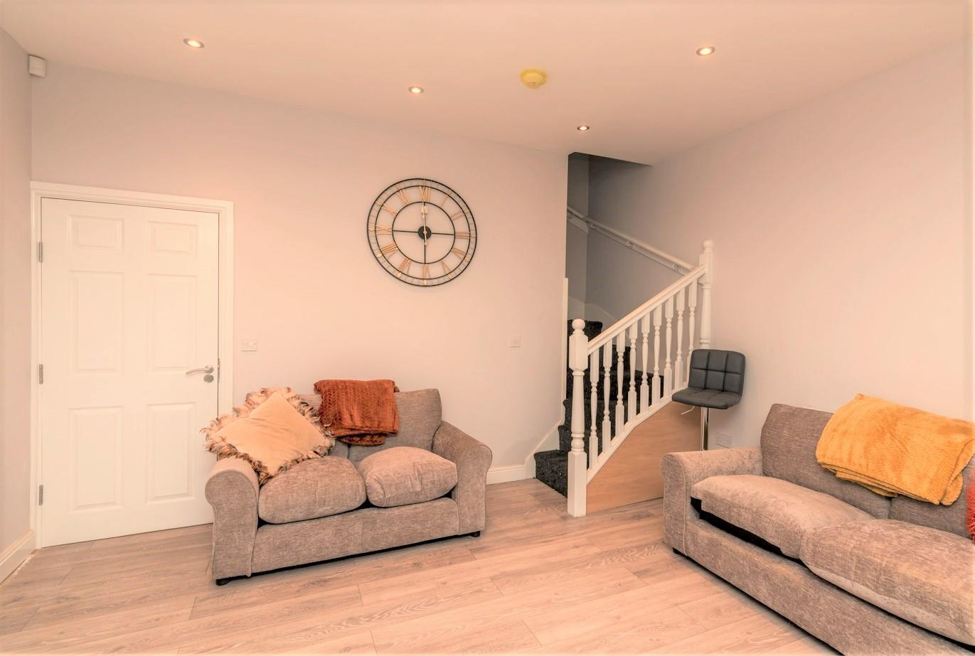 Room Dawlish Road in Birmingham