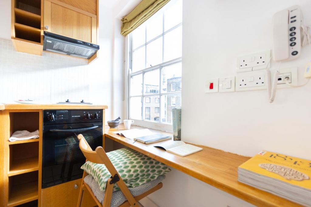 Flat North Gower Street in Greater London